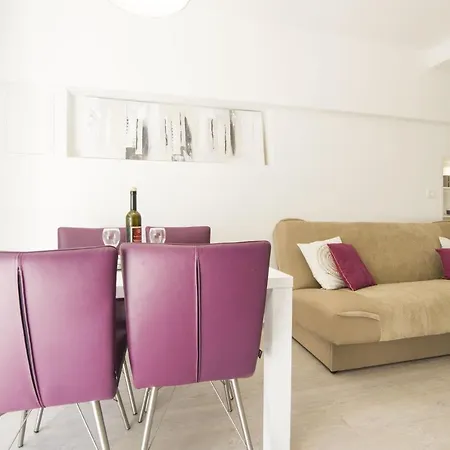 Apartmán With A Parking Space - 18251